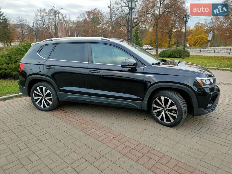 Внедорожник / Кроссовер Volkswagen Taos 2022 в Сумах
