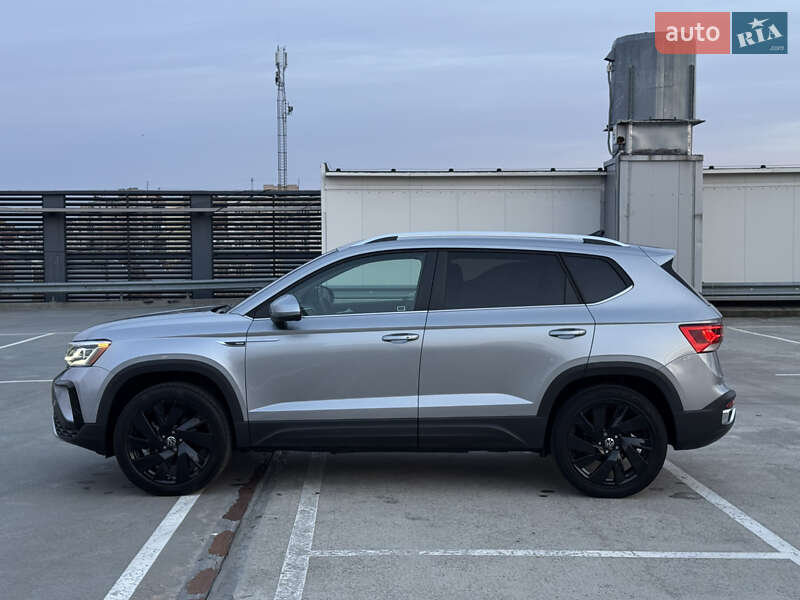 Внедорожник / Кроссовер Volkswagen Taos 2023 в Киеве