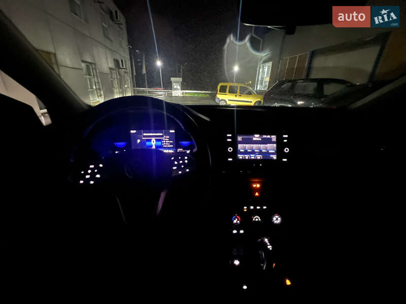 Внедорожник / Кроссовер Volkswagen Taos 2023 в Запорожье