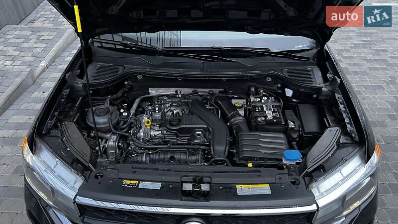 Позашляховик / Кросовер Volkswagen Taos 2023 в Запоріжжі