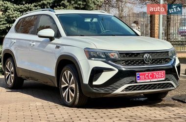 Внедорожник / Кроссовер Volkswagen Taos 2022 в Киеве
