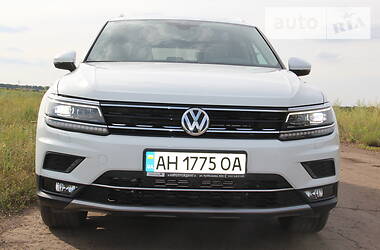 Внедорожник / Кроссовер Volkswagen Tiguan Allspace 2019 в Мирнограде