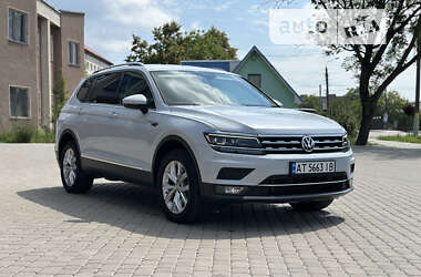 Внедорожник / Кроссовер Volkswagen Tiguan Allspace 2018 в Коломые