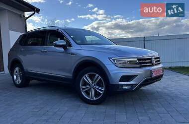 Внедорожник / Кроссовер Volkswagen Tiguan Allspace 2020 в Львове