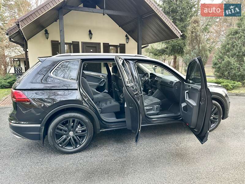 Позашляховик / Кросовер Volkswagen Tiguan Allspace 2018 в Києві фото 26 Позашляховик / Кросовер Volkswagen Tiguan Allspace 2018 в Києві