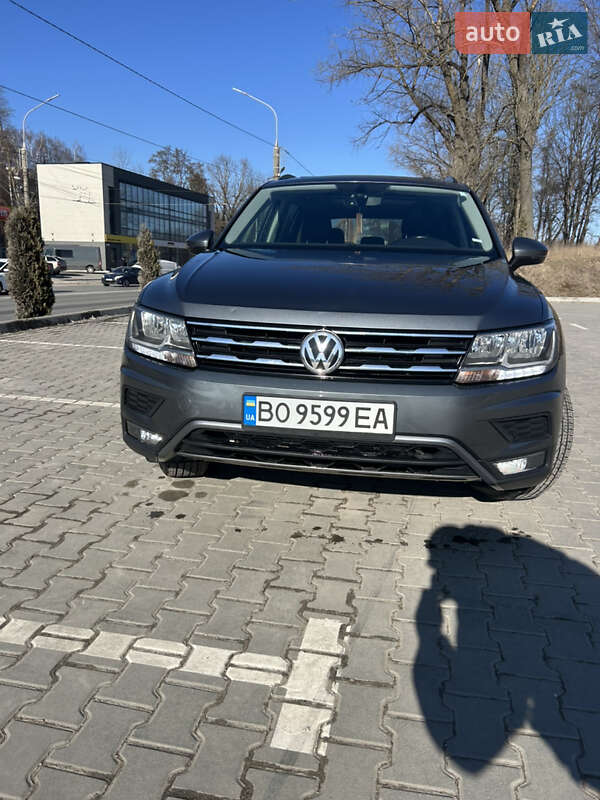 Внедорожник / Кроссовер Volkswagen Tiguan Allspace 2018 в Тернополе