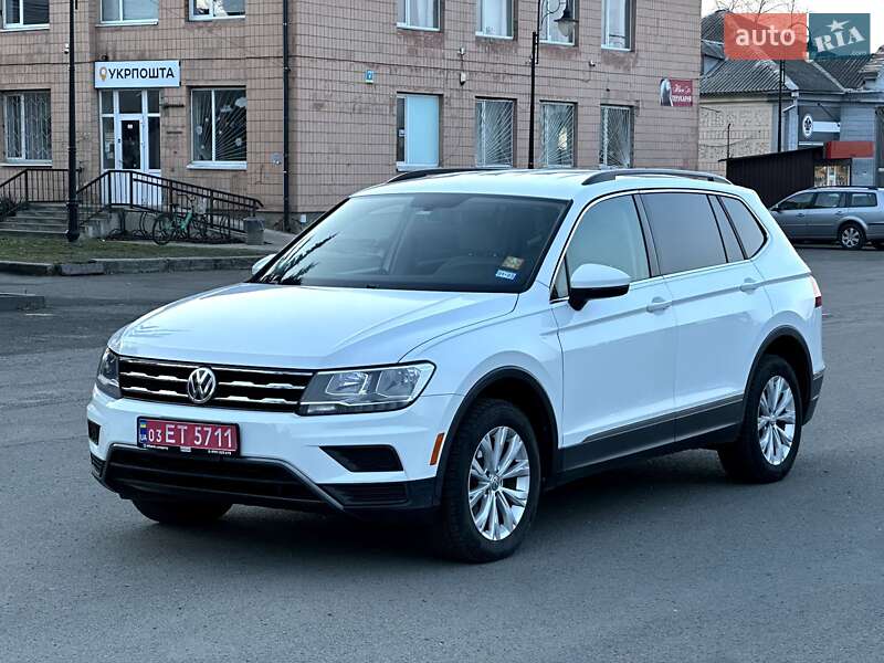 Внедорожник / Кроссовер Volkswagen Tiguan Allspace 2018 в 