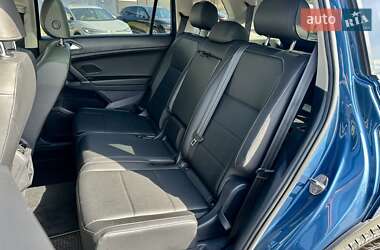 Внедорожник / Кроссовер Volkswagen Tiguan Allspace 2019 в 