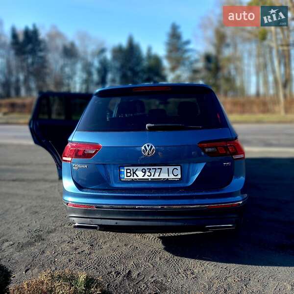 Позашляховик / Кросовер Volkswagen Tiguan Allspace 2017 в Луцьку