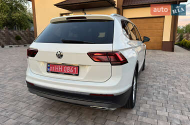 Внедорожник / Кроссовер Volkswagen Tiguan Allspace 2020 в 