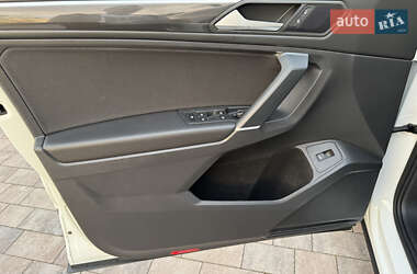 Внедорожник / Кроссовер Volkswagen Tiguan Allspace 2020 в 