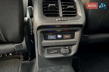 Внедорожник / Кроссовер Volkswagen Tiguan Allspace 2020 в 