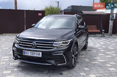 Внедорожник / Кроссовер Volkswagen Tiguan Allspace 2022 в 