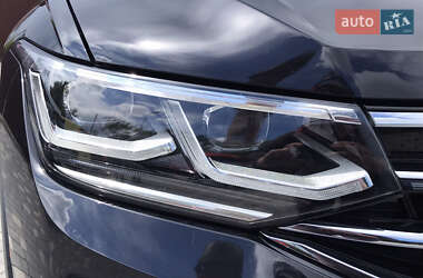 Внедорожник / Кроссовер Volkswagen Tiguan Allspace 2022 в 