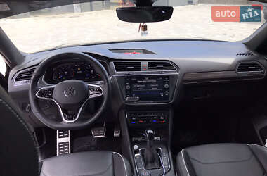 Внедорожник / Кроссовер Volkswagen Tiguan Allspace 2022 в 