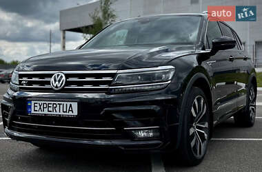 Позашляховик / Кросовер Volkswagen Tiguan Allspace 2018 в 