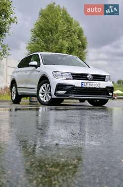Внедорожник / Кроссовер Volkswagen Tiguan Allspace 2017 в Днепре