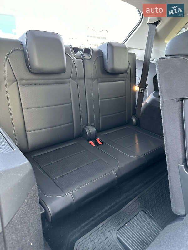 Внедорожник / Кроссовер Volkswagen Tiguan Allspace 2019 в Киеве фото 18 Внедорожник / Кроссовер Volkswagen Tiguan Allspace 2019 в Киеве