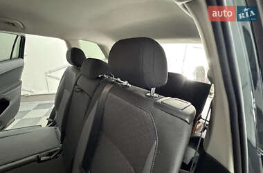 Внедорожник / Кроссовер Volkswagen Tiguan Allspace 2019 в 