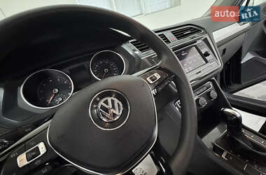 Внедорожник / Кроссовер Volkswagen Tiguan Allspace 2019 в 