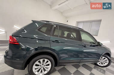 Внедорожник / Кроссовер Volkswagen Tiguan Allspace 2019 в 