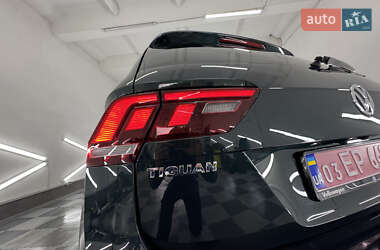 Внедорожник / Кроссовер Volkswagen Tiguan Allspace 2019 в 