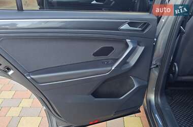 Внедорожник / Кроссовер Volkswagen Tiguan Allspace 2019 в 