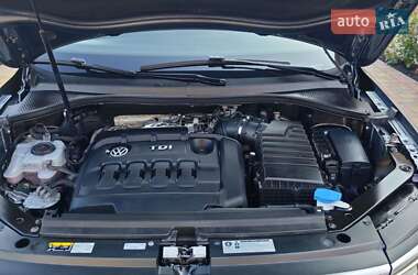 Внедорожник / Кроссовер Volkswagen Tiguan Allspace 2019 в 