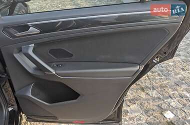 Внедорожник / Кроссовер Volkswagen Tiguan Allspace 2018 в 