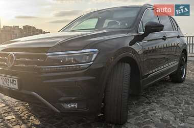 Внедорожник / Кроссовер Volkswagen Tiguan Allspace 2018 в 