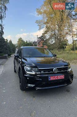 Внедорожник / Кроссовер Volkswagen Tiguan Allspace 2019 в 