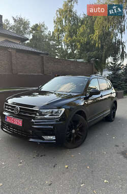 Внедорожник / Кроссовер Volkswagen Tiguan Allspace 2019 в 
