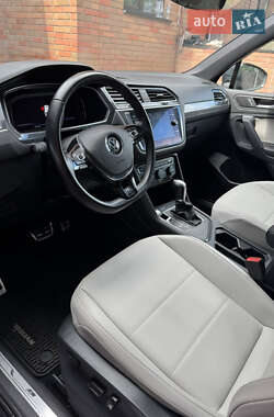 Внедорожник / Кроссовер Volkswagen Tiguan Allspace 2019 в 