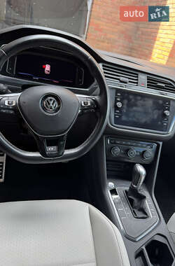 Внедорожник / Кроссовер Volkswagen Tiguan Allspace 2019 в 