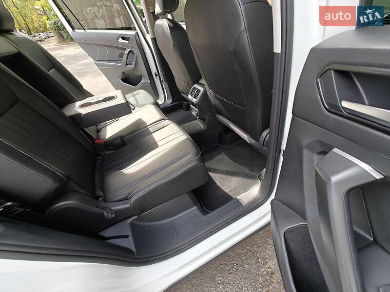 Внедорожник / Кроссовер Volkswagen Tiguan Allspace 2023 в Николаеве