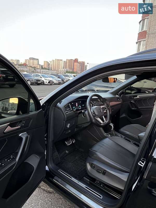 Внедорожник / Кроссовер Volkswagen Tiguan Allspace 2023 в Киеве