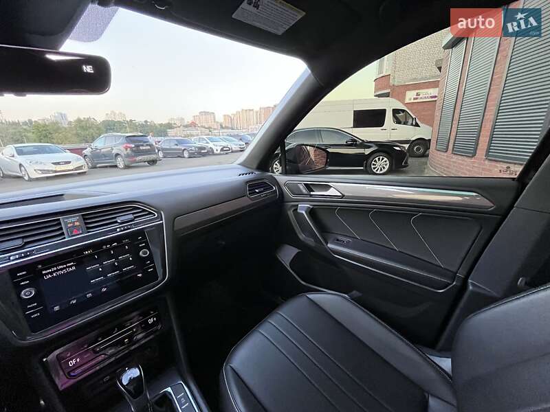 Внедорожник / Кроссовер Volkswagen Tiguan Allspace 2023 в Киеве