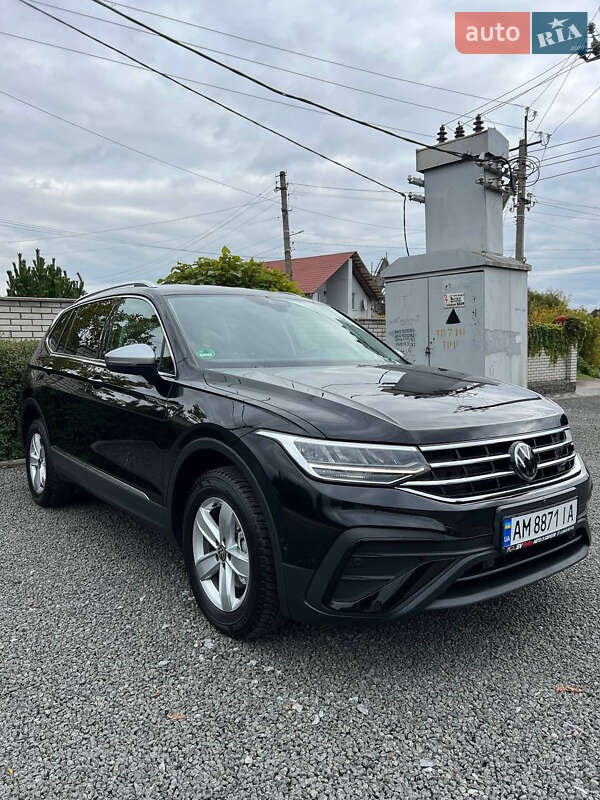 Внедорожник / Кроссовер Volkswagen Tiguan Allspace 2022 в Житомире