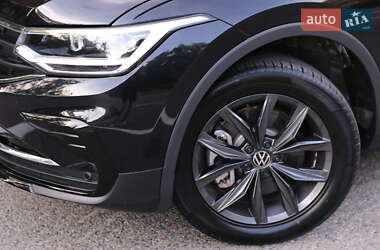 Внедорожник / Кроссовер Volkswagen Tiguan Allspace 2023 в 