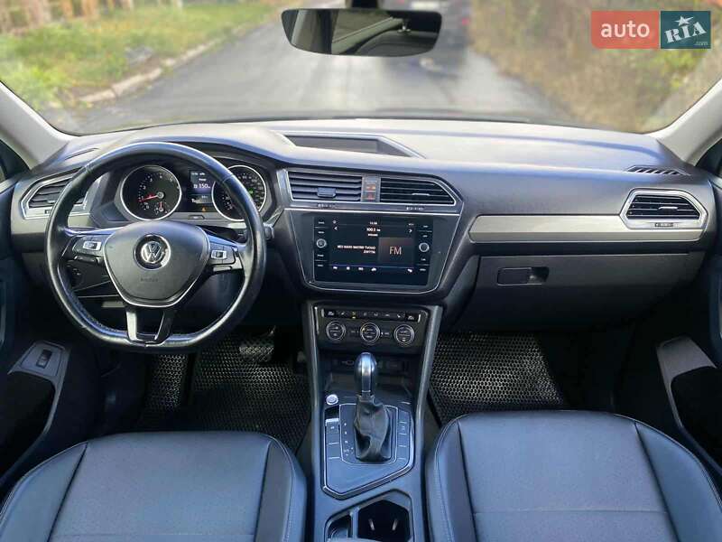 Внедорожник / Кроссовер Volkswagen Tiguan Allspace 2017 в Шептицькому