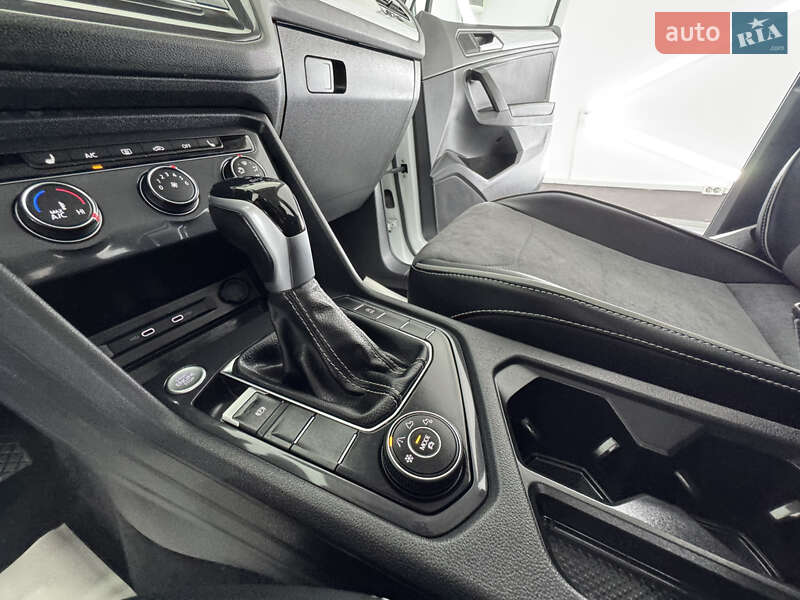 Внедорожник / Кроссовер Volkswagen Tiguan Allspace 2022 в Трускавце