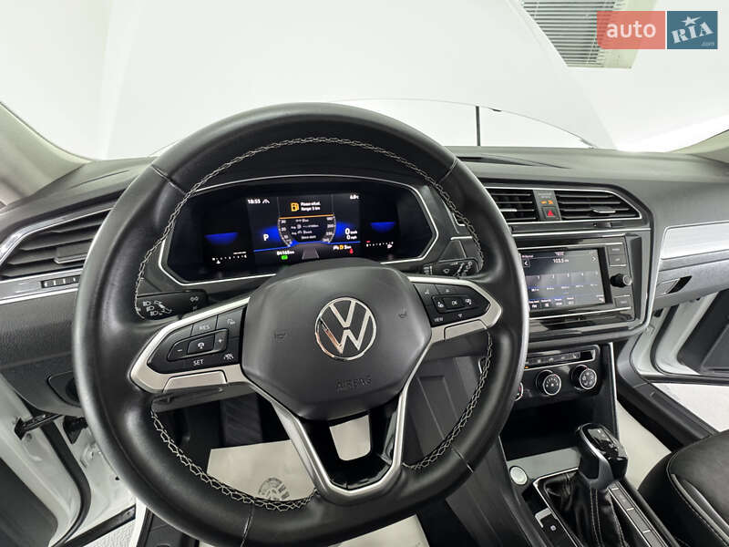 Внедорожник / Кроссовер Volkswagen Tiguan Allspace 2022 в Трускавце