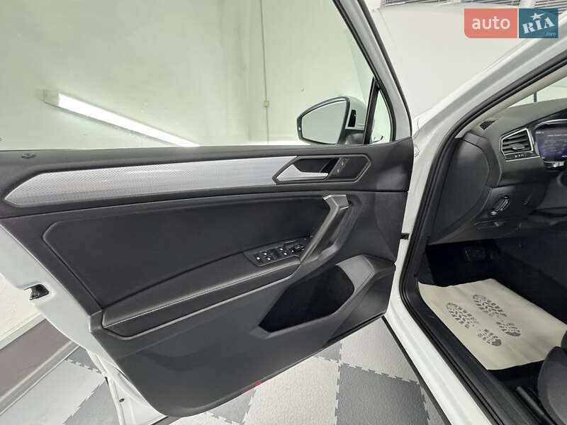 Внедорожник / Кроссовер Volkswagen Tiguan Allspace 2022 в Трускавце