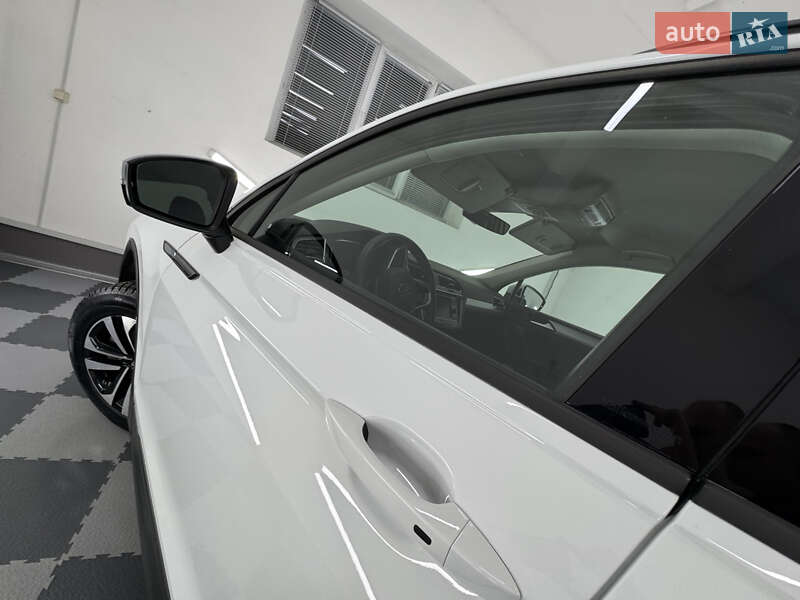 Внедорожник / Кроссовер Volkswagen Tiguan Allspace 2022 в Трускавце