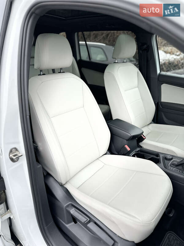 Внедорожник / Кроссовер Volkswagen Tiguan Allspace 2021 в Львове