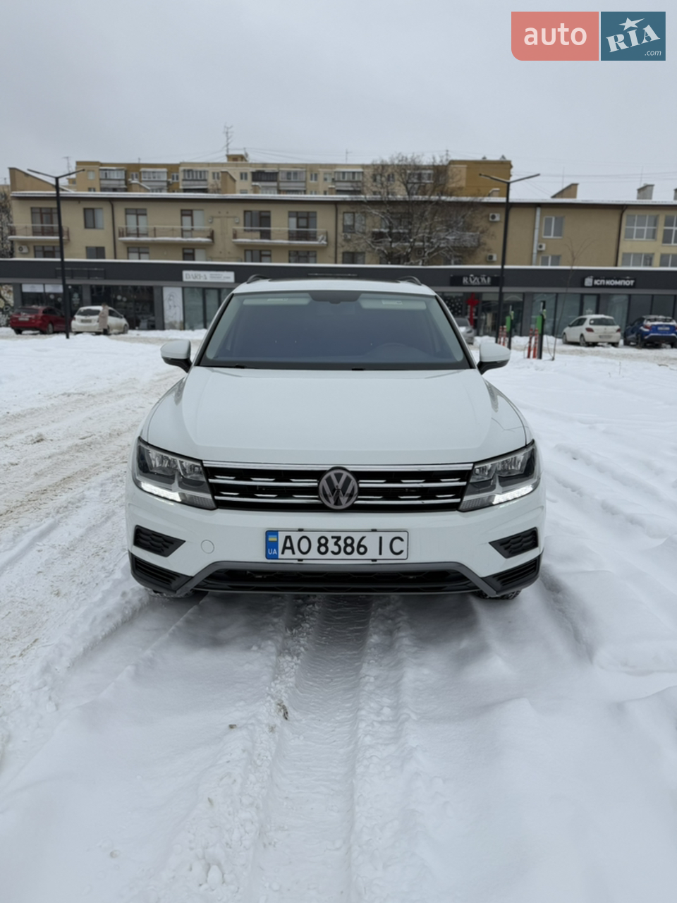 Авто приїхало з мінімальним пошкодженням, в ідеальному стані, замінені гальма та зроблено т/о, локалізовано. 