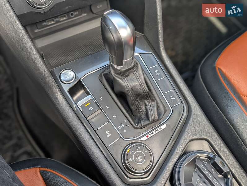 Внедорожник / Кроссовер Volkswagen Tiguan Allspace 2018 в Львове