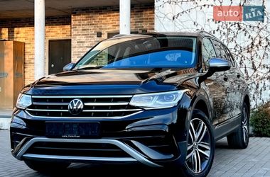 Позашляховик / Кросовер Volkswagen Tiguan Allspace 2021 в Києві