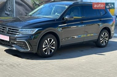 Внедорожник / Кроссовер Volkswagen Tiguan Allspace 2024 в Киеве