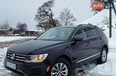 Внедорожник / Кроссовер Volkswagen Tiguan Allspace 2017 в Житомире